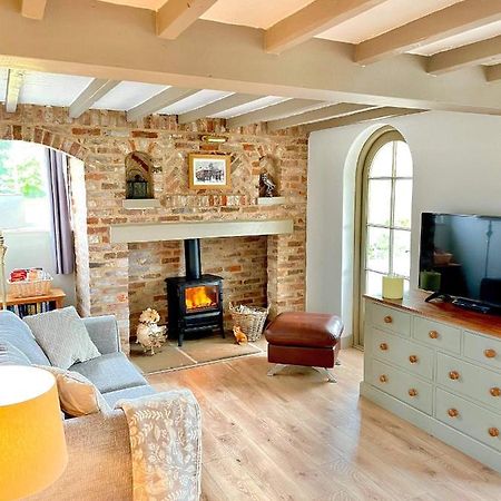 Villa Old Chapel House Tetney Lock Grimsby Exterior foto