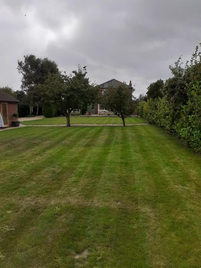 Villa Old Chapel House Tetney Lock Grimsby Exterior foto